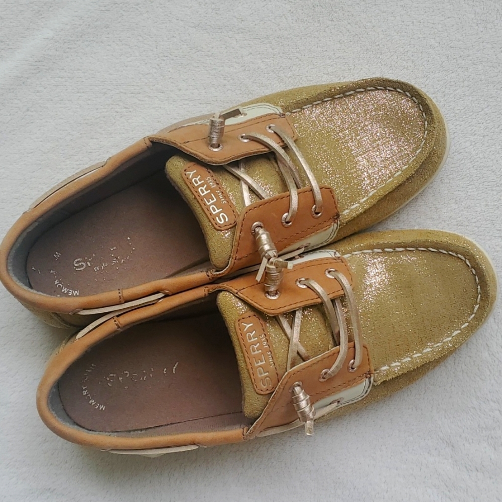 Sperry Songfish gold boat shoes size 8 women's